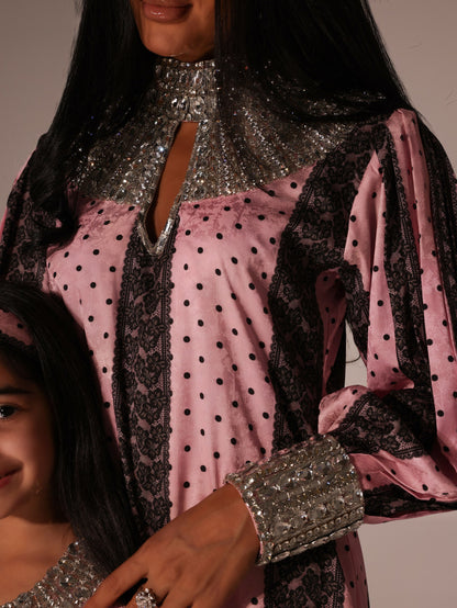 Laced in Pink A713